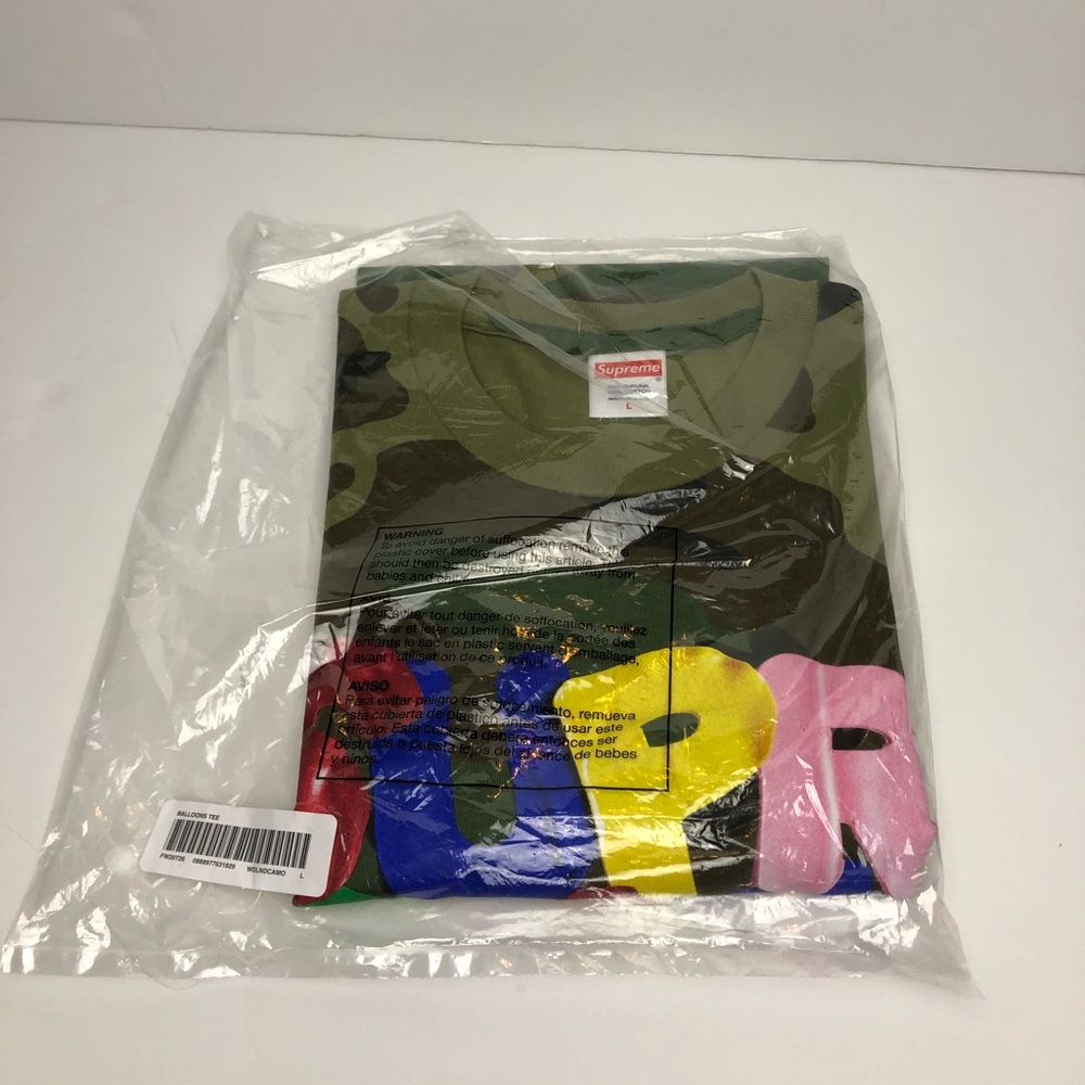Supreme T-shirt‎